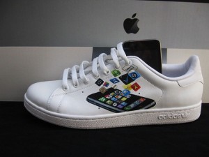apple-iphone-custom-adidas-stan-smith-shoes-my-ties-1 apple-iphone-custom-adidas-stan-smith-shoes-my-ties-1