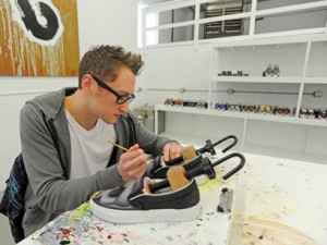 ben-smith-brush-footwear-customizing-vans-painting ben-smith-brush-footwear-customizing-vans-painting