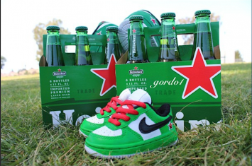 HEINEKEN-NIKE-dunk-force-kids-custom-gordo1